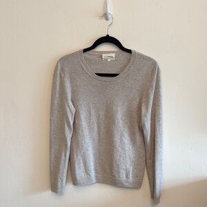 Elegant Gray Crew Neck Sweater